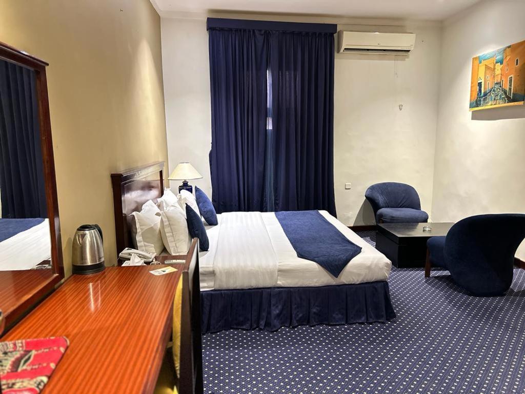 Onizah Hotel Унайза Екстериор снимка
