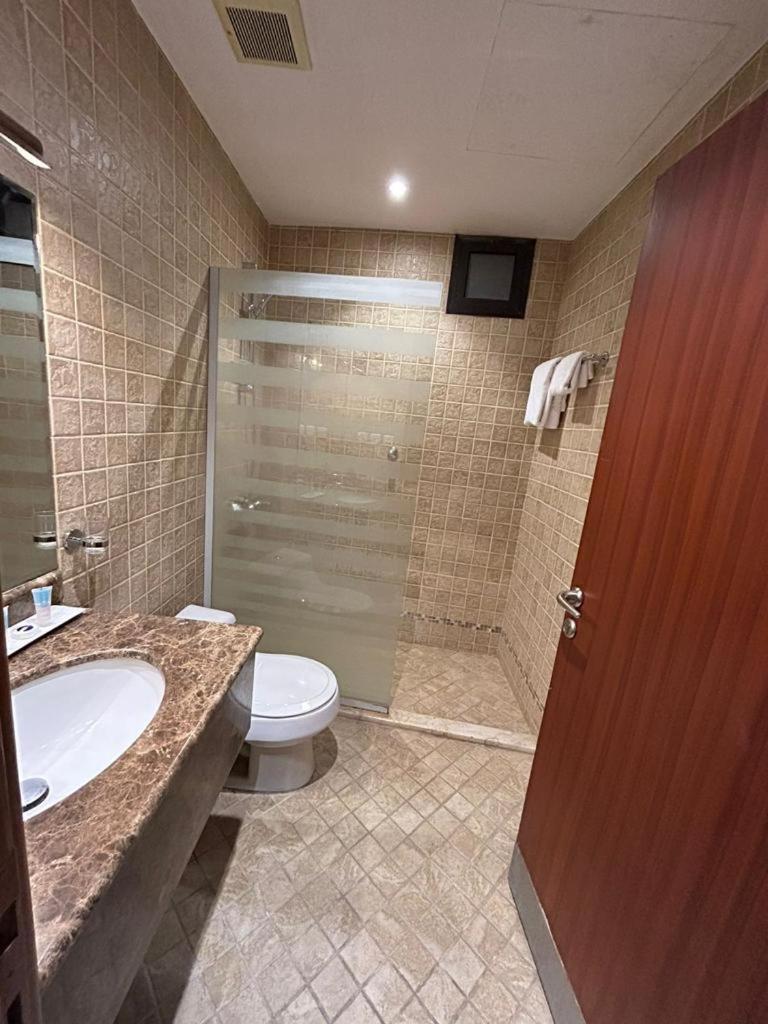 Onizah Hotel Унайза Екстериор снимка