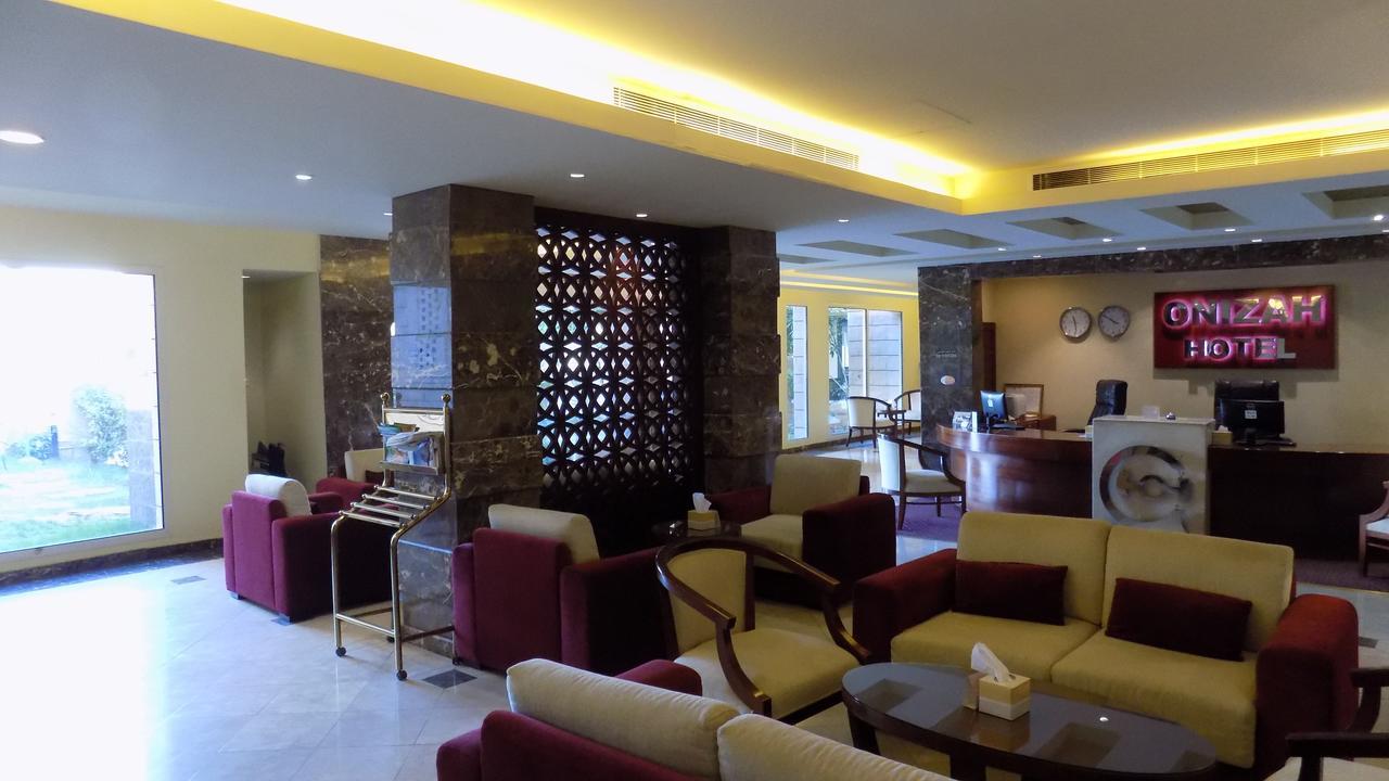 Onizah Hotel Унайза Екстериор снимка