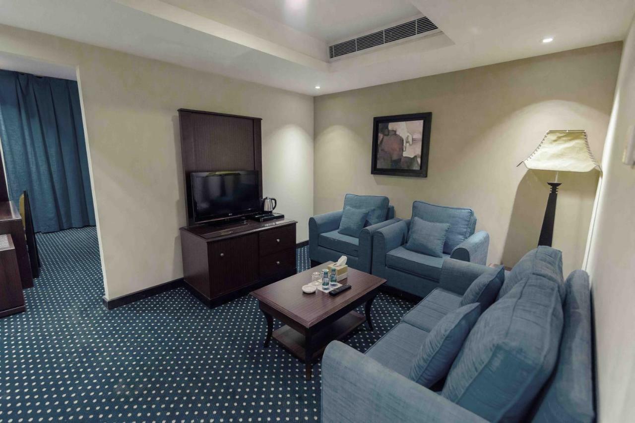 Onizah Hotel Унайза Екстериор снимка