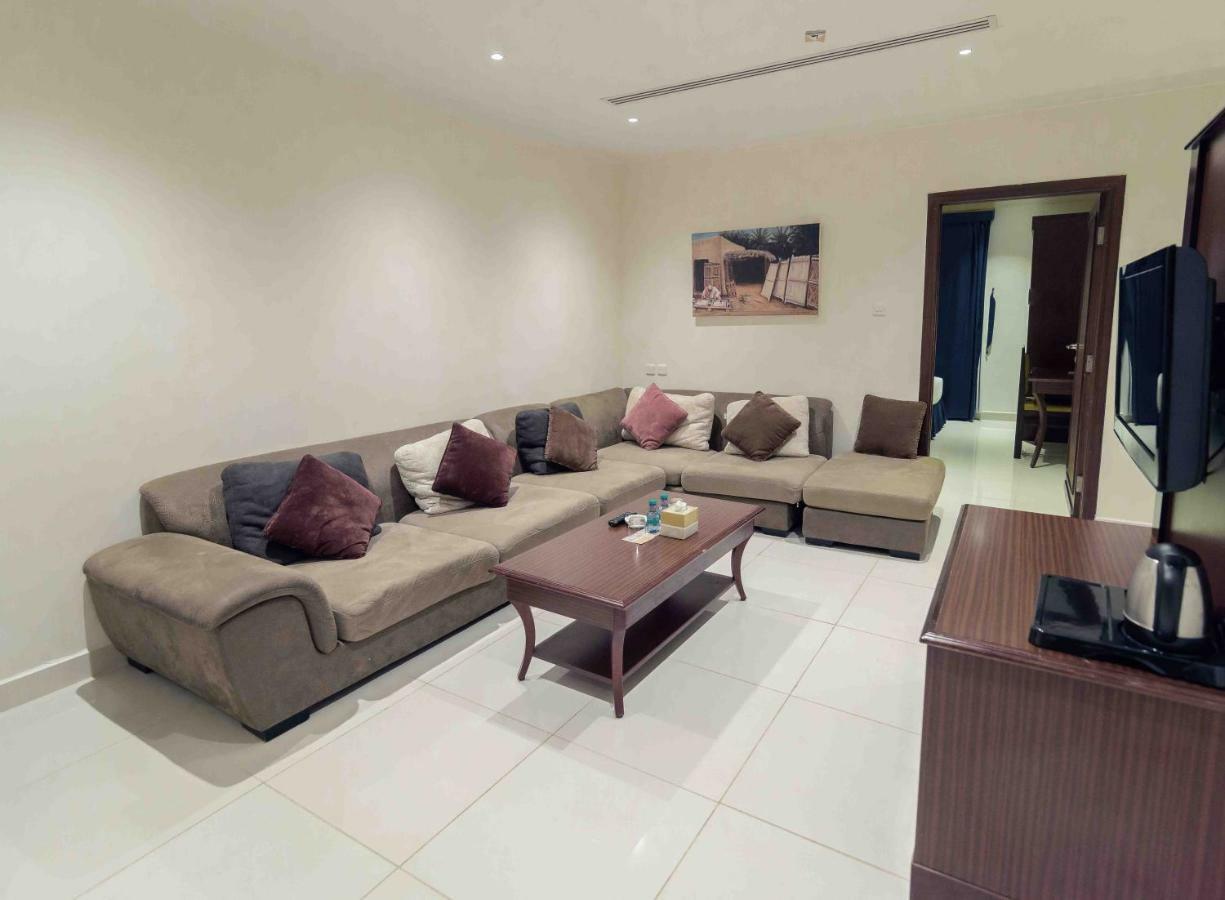 Onizah Hotel Унайза Екстериор снимка